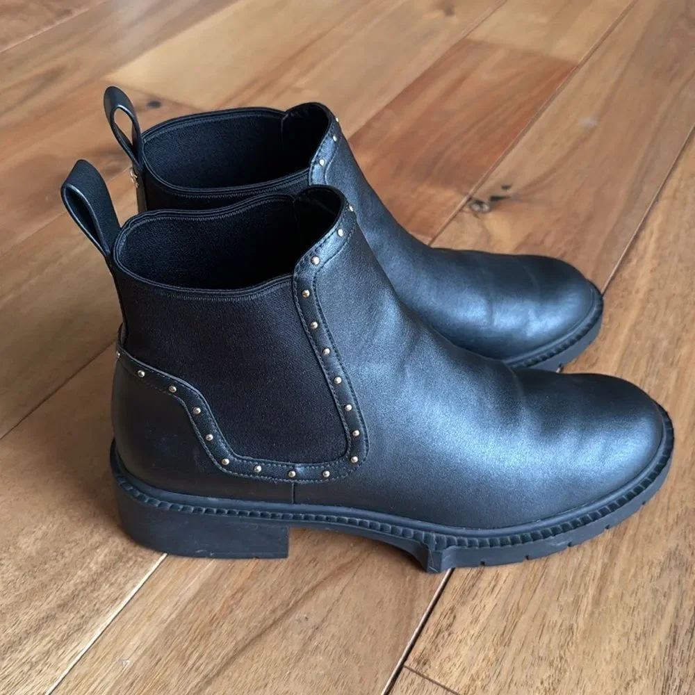 Coach “Lory” booties